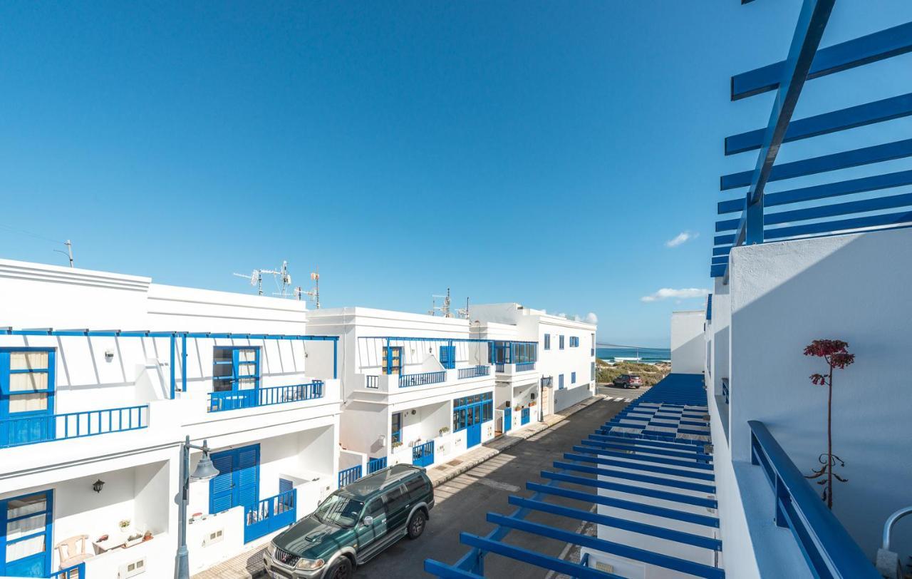 Modern Beach House In Famara Ngoại thất bức ảnh